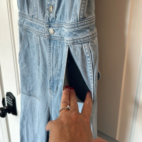 Madewell size 0 light wash Jean overall romper buttons on top - Picture 7 of 14